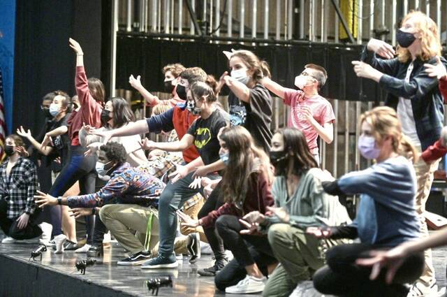 4704857_web1_Her-SSAmusical-021022-2