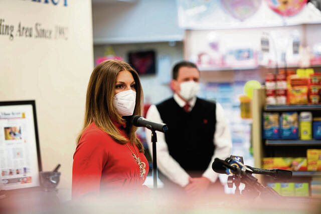 4707615_web1_gtr-healthsecretary1-020322