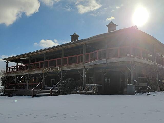 4719764_web1_vnd-lingrowfarm-0208214