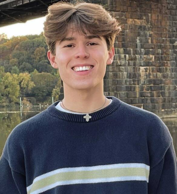 A-K Valley athletes of the week: Freeport’s Melaina DeZort, Riverview’s Micah Black