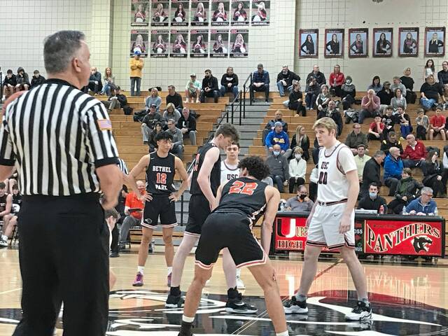 Upper St. Clair avenges loss to rival Bethel Park in battle for 1st place in Section 2-6A