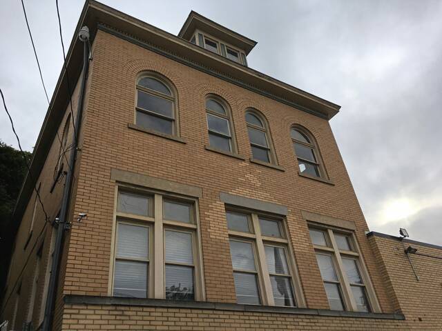 4725449_web1_WEB-export-boroughbuilding