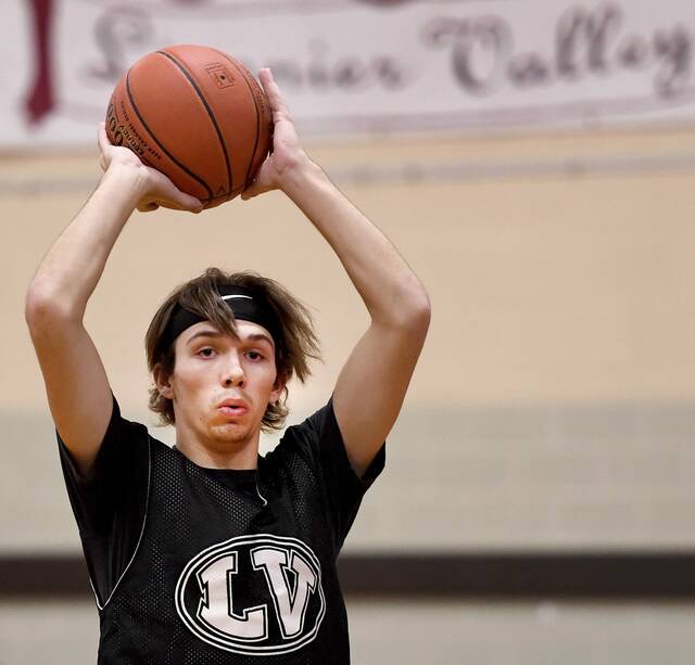 Westmoreland high school notebook: Ligonier Valley’s Hollick brings hockey sensibility