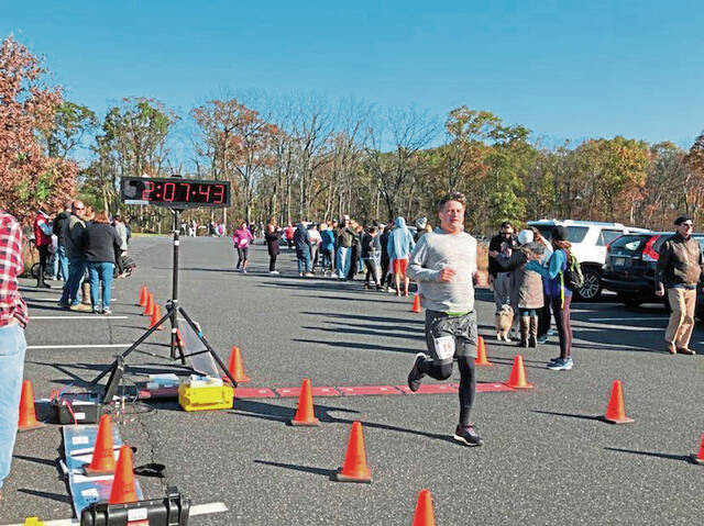 4753302_web1_ptr-marathonlive-weir-1