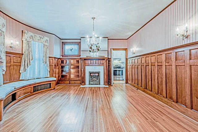 4753617_web1_Castle-House1
