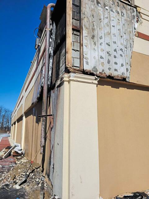 4768617_web1_Quality-Inn-hotel-exterior