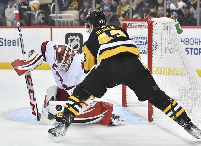 4768788_web1_ptr-Pens-Canes03-022122