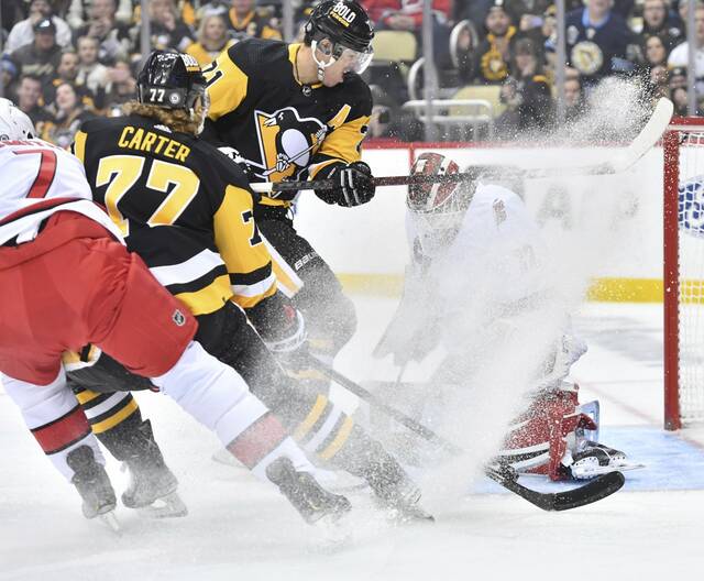 4769748_web1_ptr-Pens-Canes02-022122