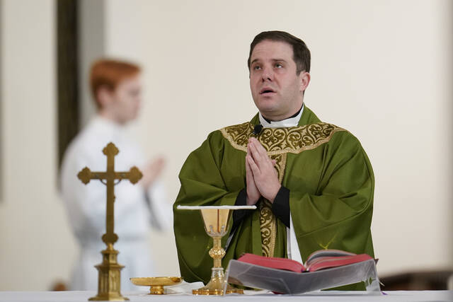 4771420_web1_4771420-44bb9c49f63f49178f28b5945b6ab9e5