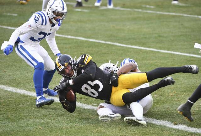 4780723_web1_ptr-SteelersColts27-122820