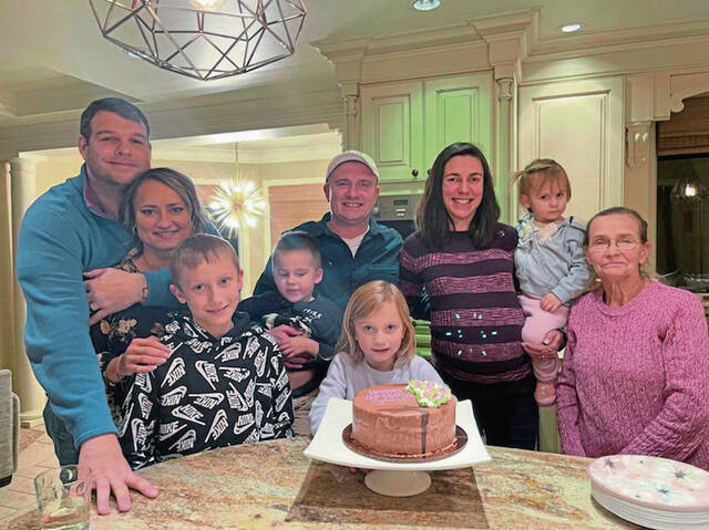 4781433_web1_PTR-Ukraine-PavelFamily