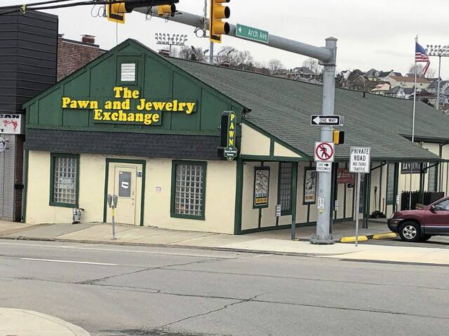4781654_web1_Greensburg-pawn