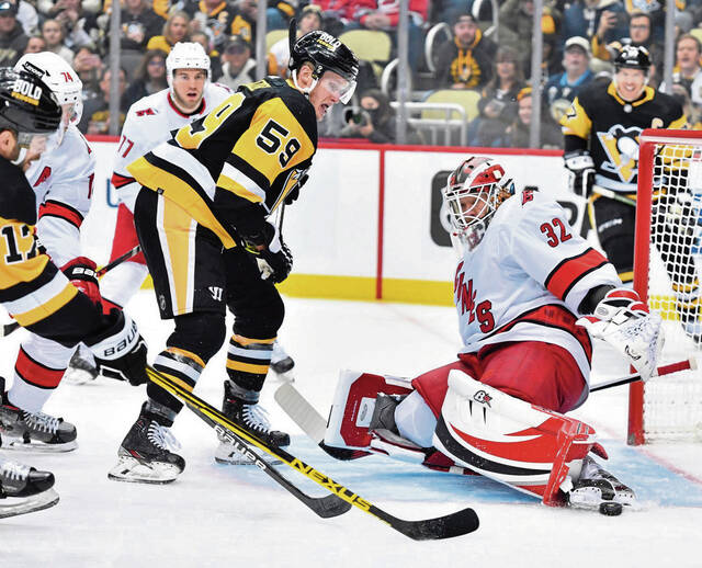 4787540_web1_ptr-Pens-Canes01-022122