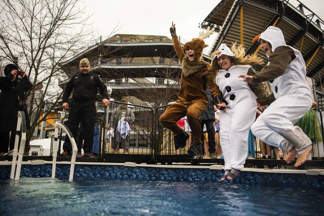4788013_web1_ptr-polarplunge1-022622