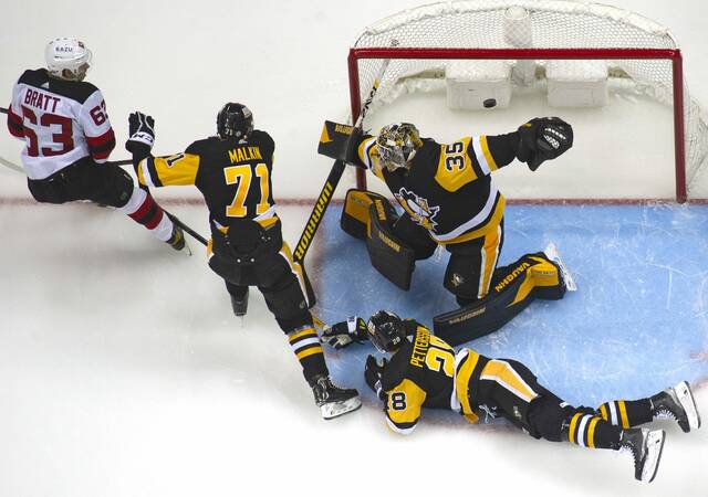 4795091_web1_ptr-PensDevils13-022522