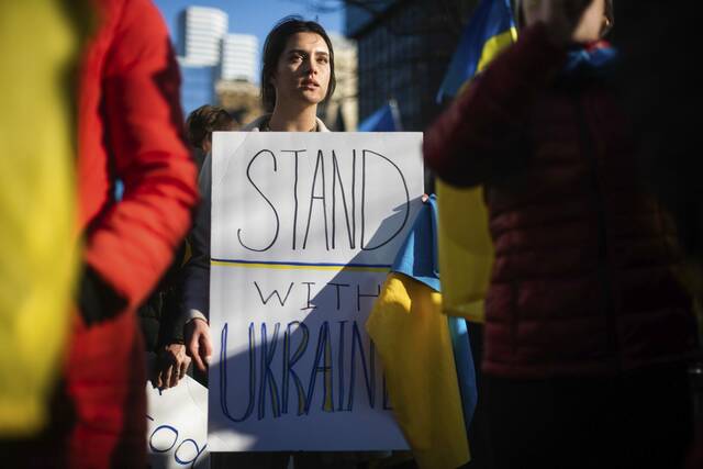 4795091_web1_ptr-UkraineRally18-022822