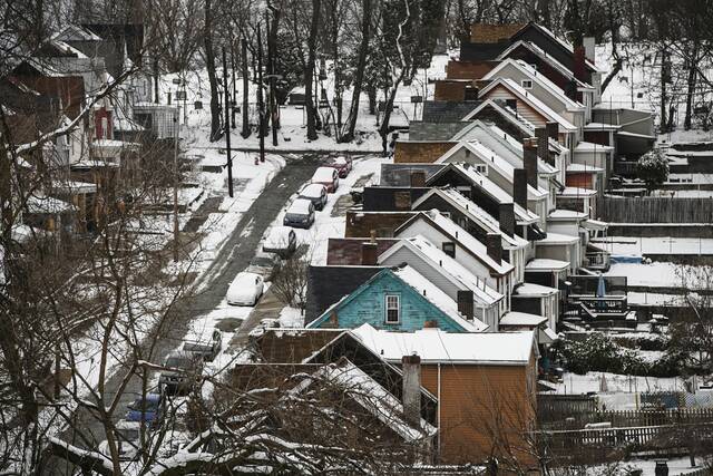 4797866_web1_ptr-PGHSnow003-020221