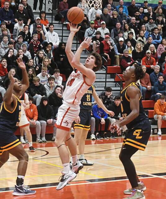 Moorefield-Brown’s big plays down stretch help Fox Chapel boys defeat Central Catholic