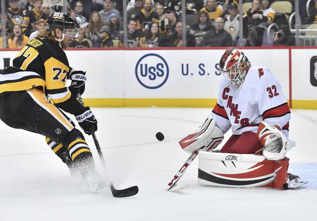 4800392_web1_ptr-Pens-Canes04-022122