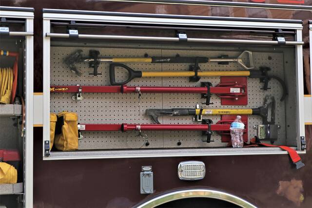 4801284_web1_WEB-fire-fighting-tools