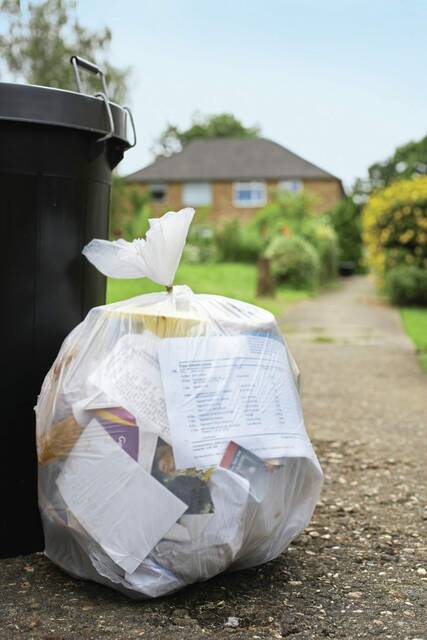 4802670_web1_web-trashbag