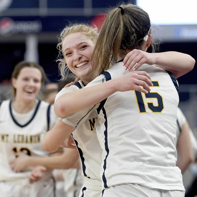 Which WPIAL girls basketball teams have qualified for the state playoffs?