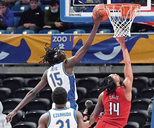 4810426_web1_ptr-PittLouisville14-011622
