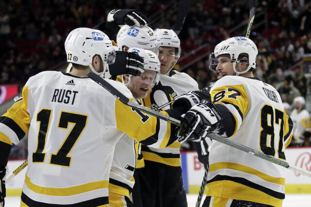 Kris Letang and Penguins slip past Flyers, 3-2, in overtime