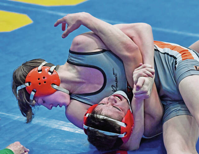 Latrobe freshman Willochell rolls into semifinals of WPIAL/PIAA Class 3A Southwest Regional
