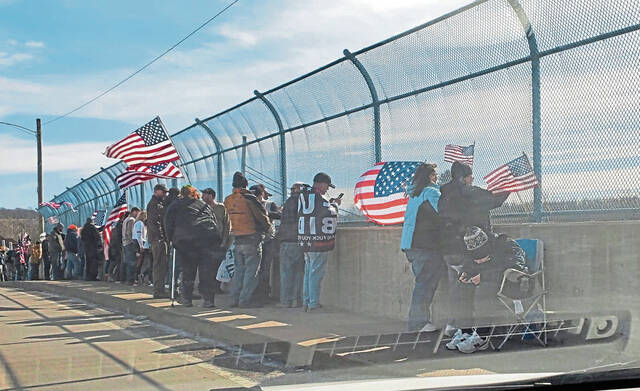 4812878_web1_gtr-TruckerConvoy700-030522