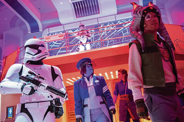 4812953_web1_gtr-StarWarsHotel17-031322