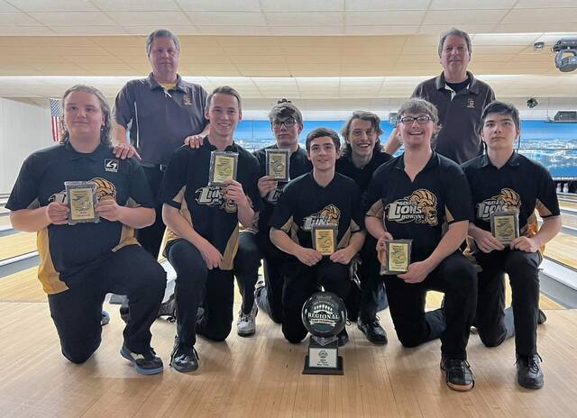 Greensburg Salem edges out Hempfield for boys regional bowling team title