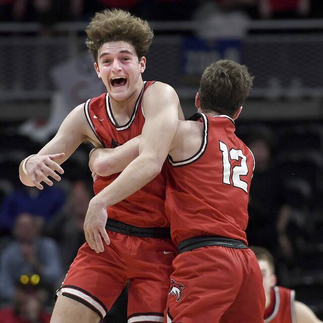 Fox Chapel stuns top-seeded North Hills to win 1st WPIAL title in 45 years