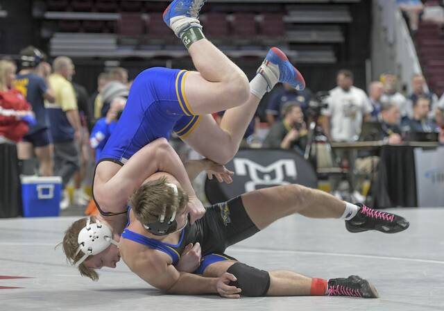 Franklin Regional’s Kapusta opens state tournament with big upset