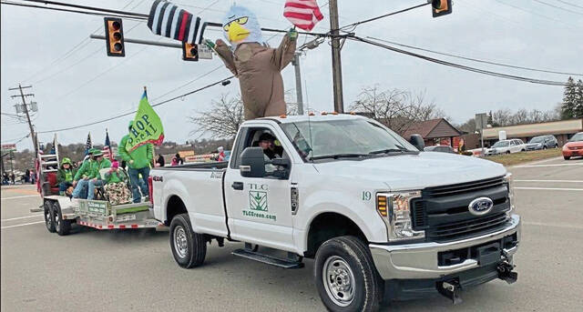 4832331_web1_vnd-StPaddyParade-021122