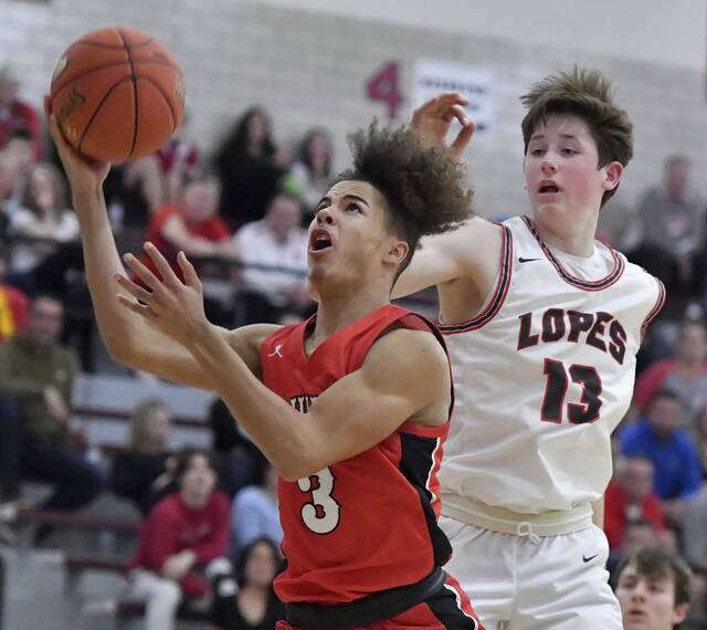 Aliquippa finds ‘happy balance,’ tops Avonworth for 3rd time in PIAA quarterfinals