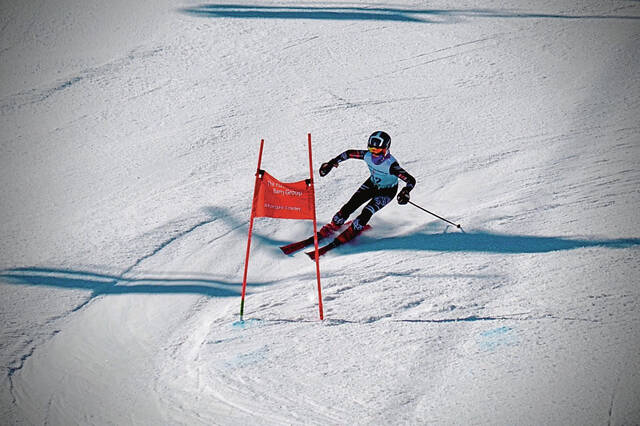 4857194_web1_gtr-BecketSki-031822