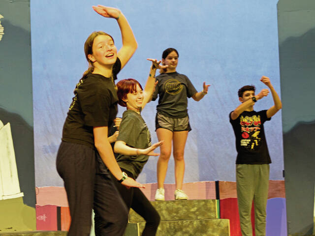 4857447_web1_pal-riverviewlittlemermaid-032422-3