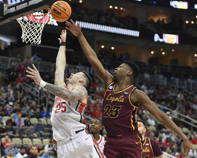 4861469_web1_ptr-OhioStLoyola03-031922