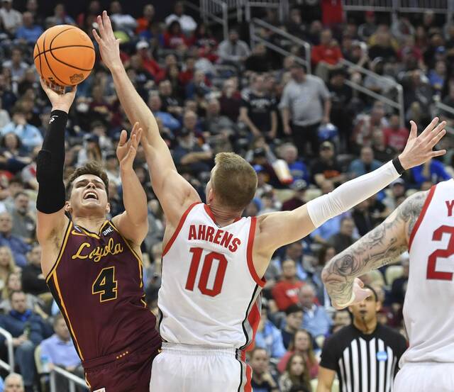 4861469_web1_ptr-OhioStLoyola11-031922