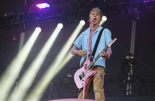 4868614_web1_ptr-concertcalendarmachine-103021
