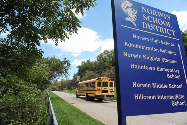 4871480_web1_ptr-norwinschool