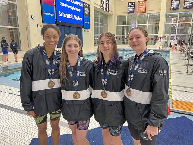 Quaker Valley swimmers, divers produce medal-winning performances