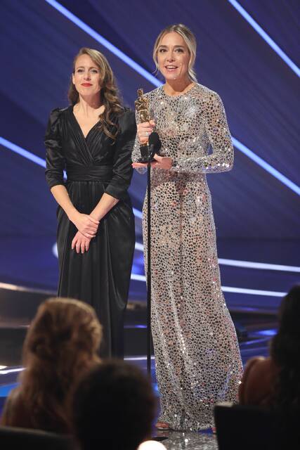 4891295_web1_ptr-TVTALK5-03272022-Oscars
