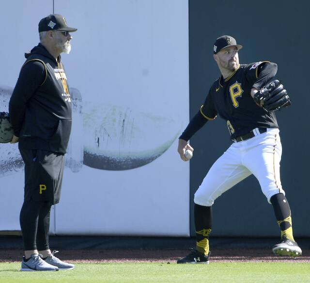 4894889_web1_ptr-Bucs-Hembree-03