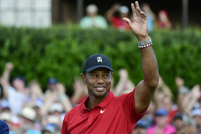 Woods arrives at Augusta National as Masters talk mounts<span class="headline-video">Video <i class="fa-solid fa-circle-play"></i></span>