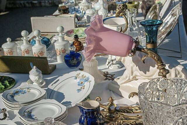 4903392_web1_WEB-flea-market