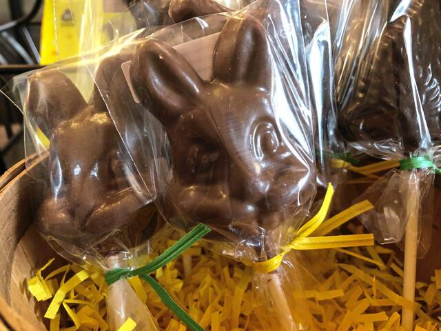 4907647_web1_vnd-easterchocolate5-040221