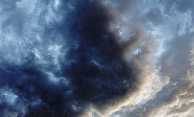 4910241_web1_web-StormClouds