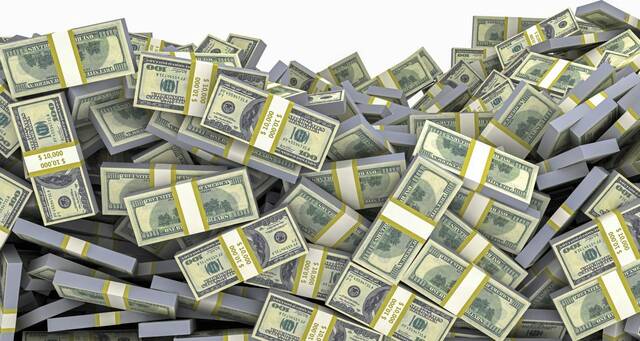 4910300_web1_web-moneystacks